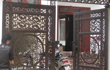 Làm cửa cổng sắt cắt cnc đẹp tại Ninh Bình